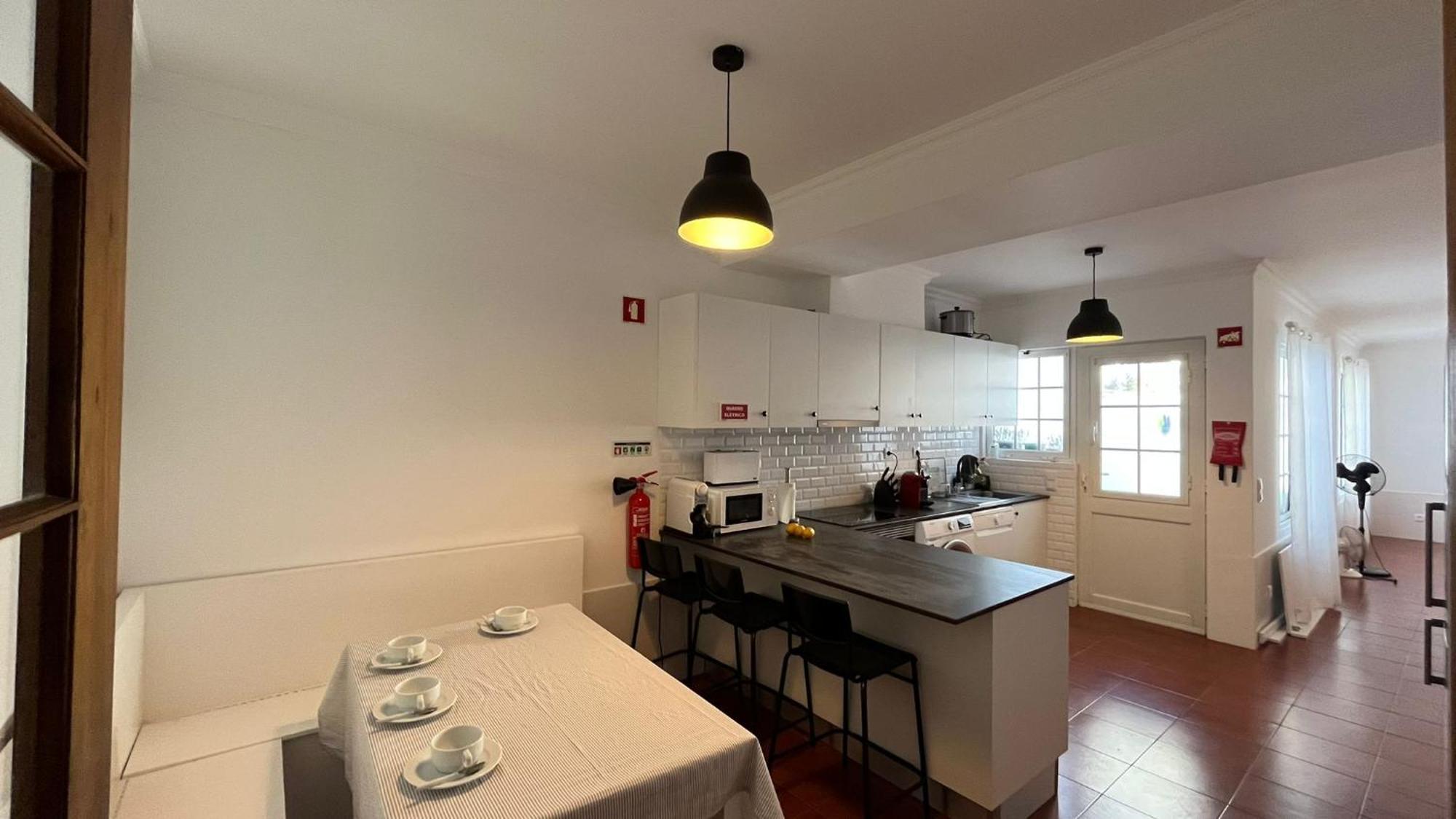Espirito Azul Guest House - Rooms To Rent, 2 Minutes Walking From The Beach, Marina And Our Dive Center Vila Franca do Campo Eksteriør billede