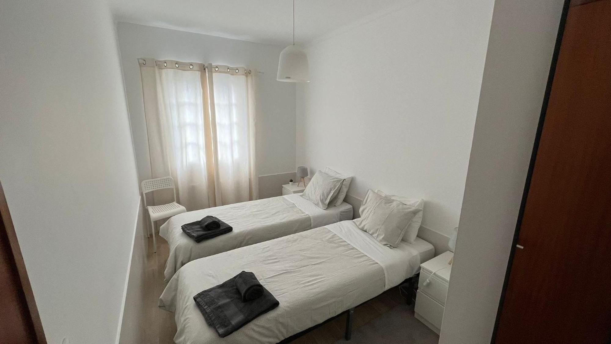 Espirito Azul Guest House - Rooms To Rent, 2 Minutes Walking From The Beach, Marina And Our Dive Center Vila Franca do Campo Eksteriør billede