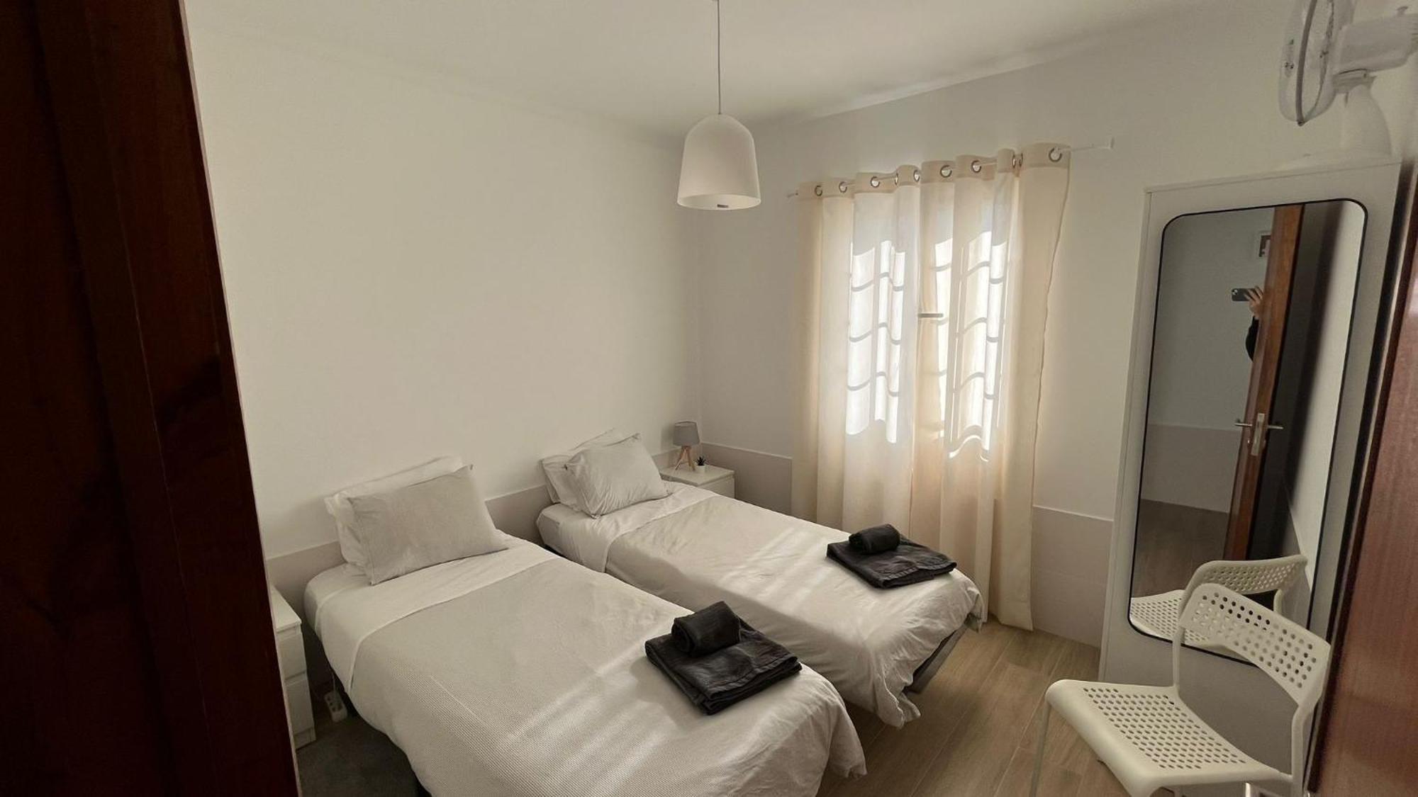 Espirito Azul Guest House - Rooms To Rent, 2 Minutes Walking From The Beach, Marina And Our Dive Center Vila Franca do Campo Eksteriør billede